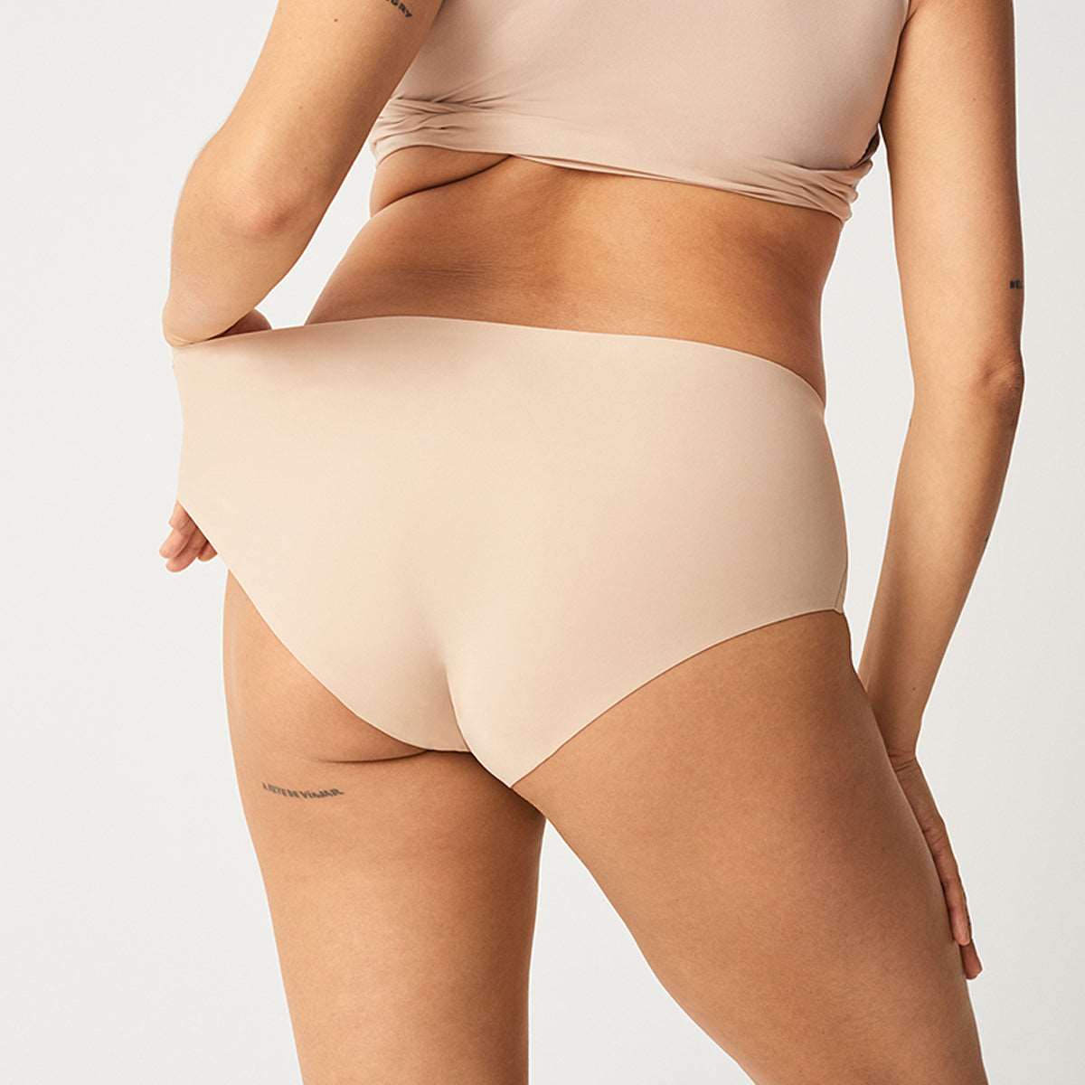 Chantelle Soft Stretch Shorty Plus