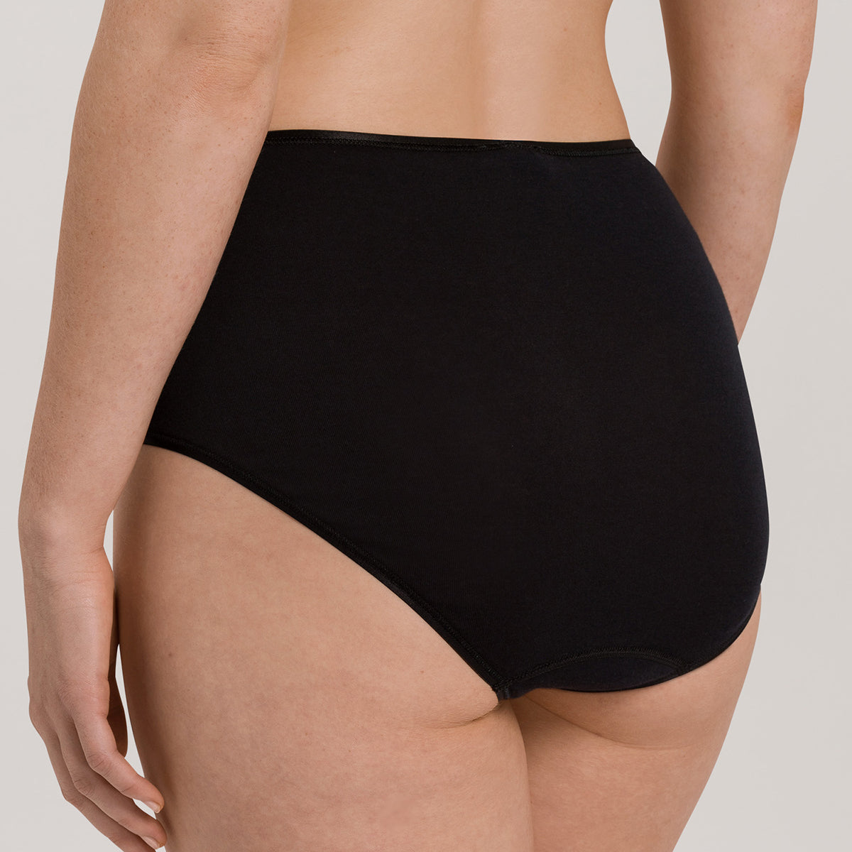 Hanro Cotton Seamless Full Brief