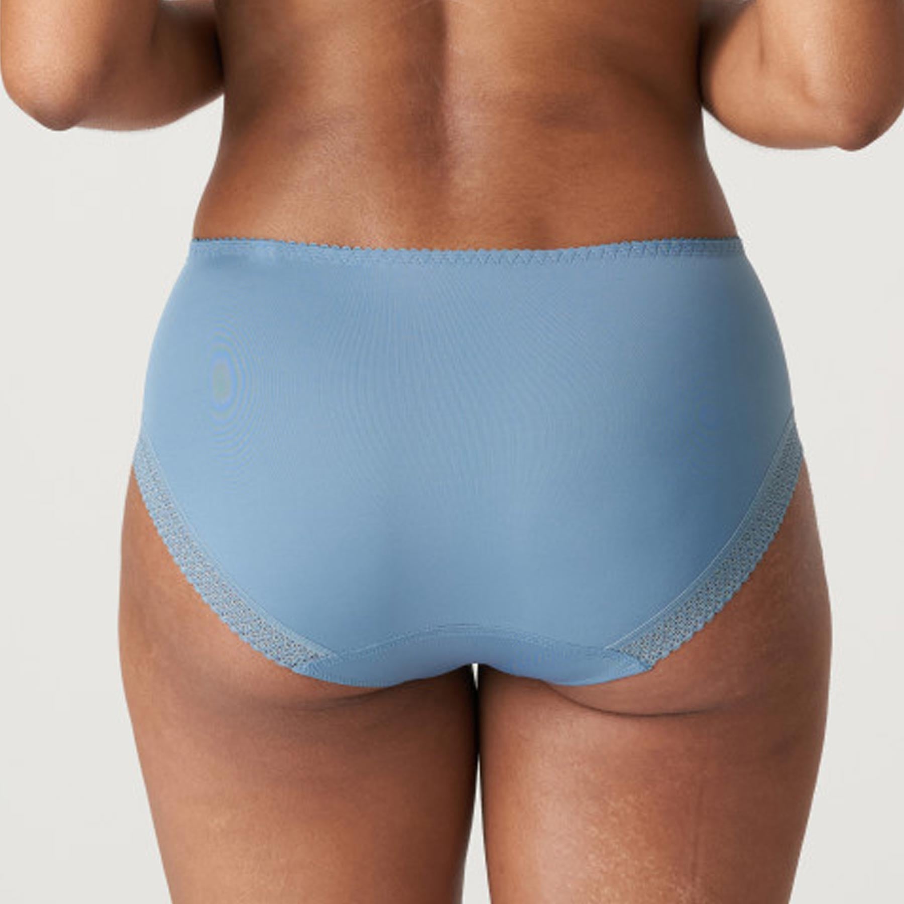 PrimaDonna Alalia Full Brief
