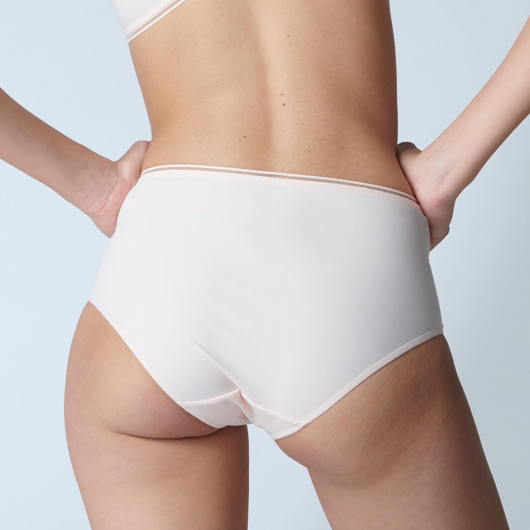 Simone Pérèle Bloom Full Brief
