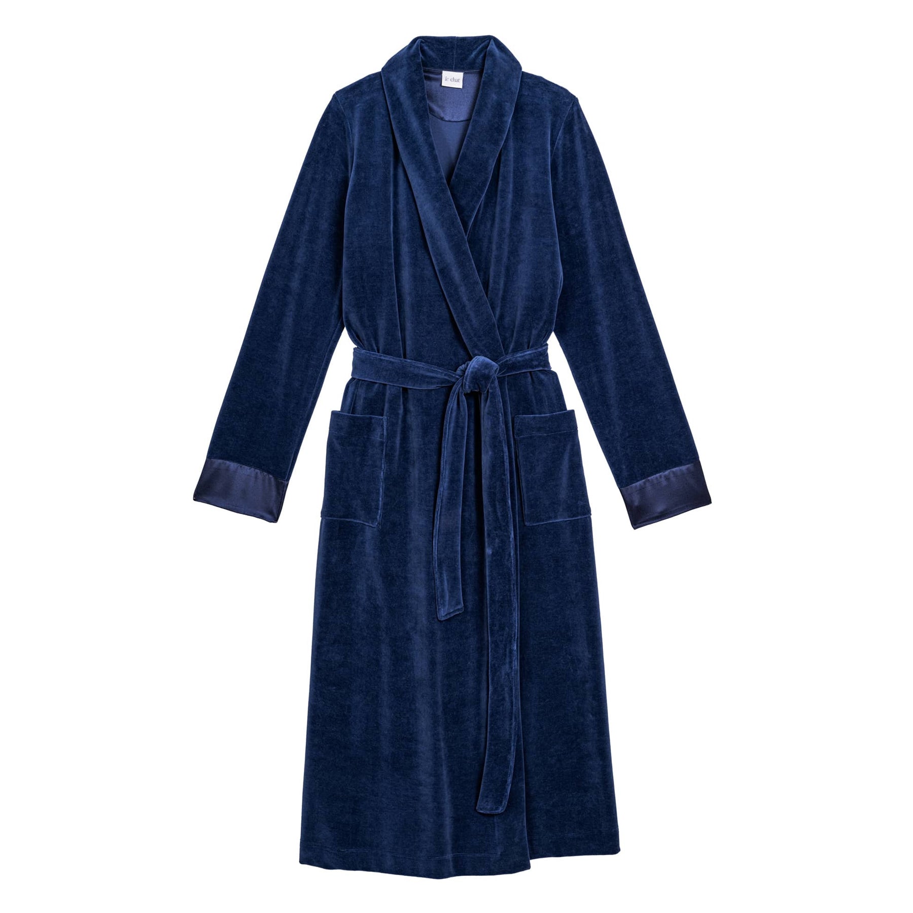 A flat laying robe in prusse, deep navy colout with satin sleeves.