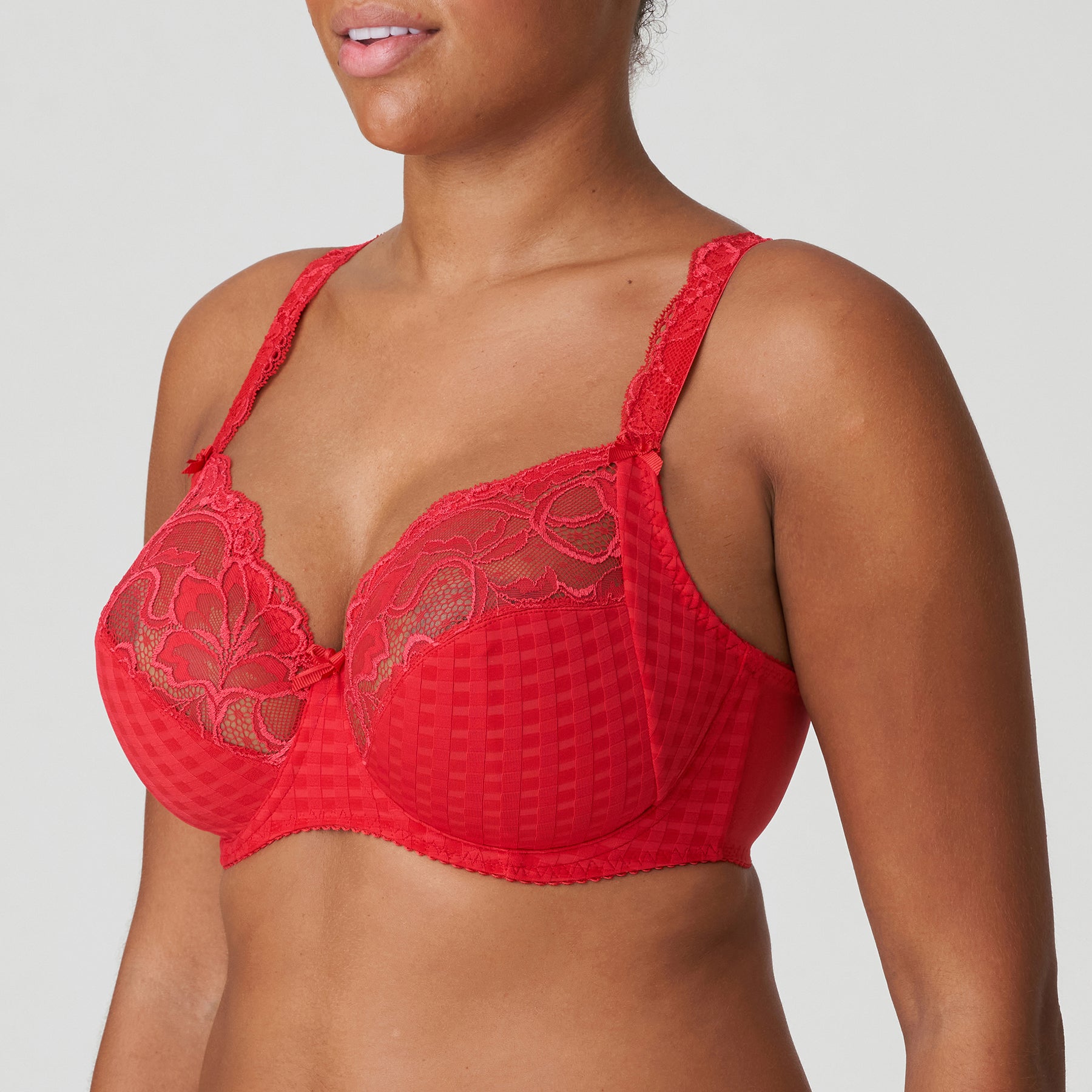 Full cup underwired bra with checked fabric and lace top cups and straps. Red/scarlet colour side view on model.
