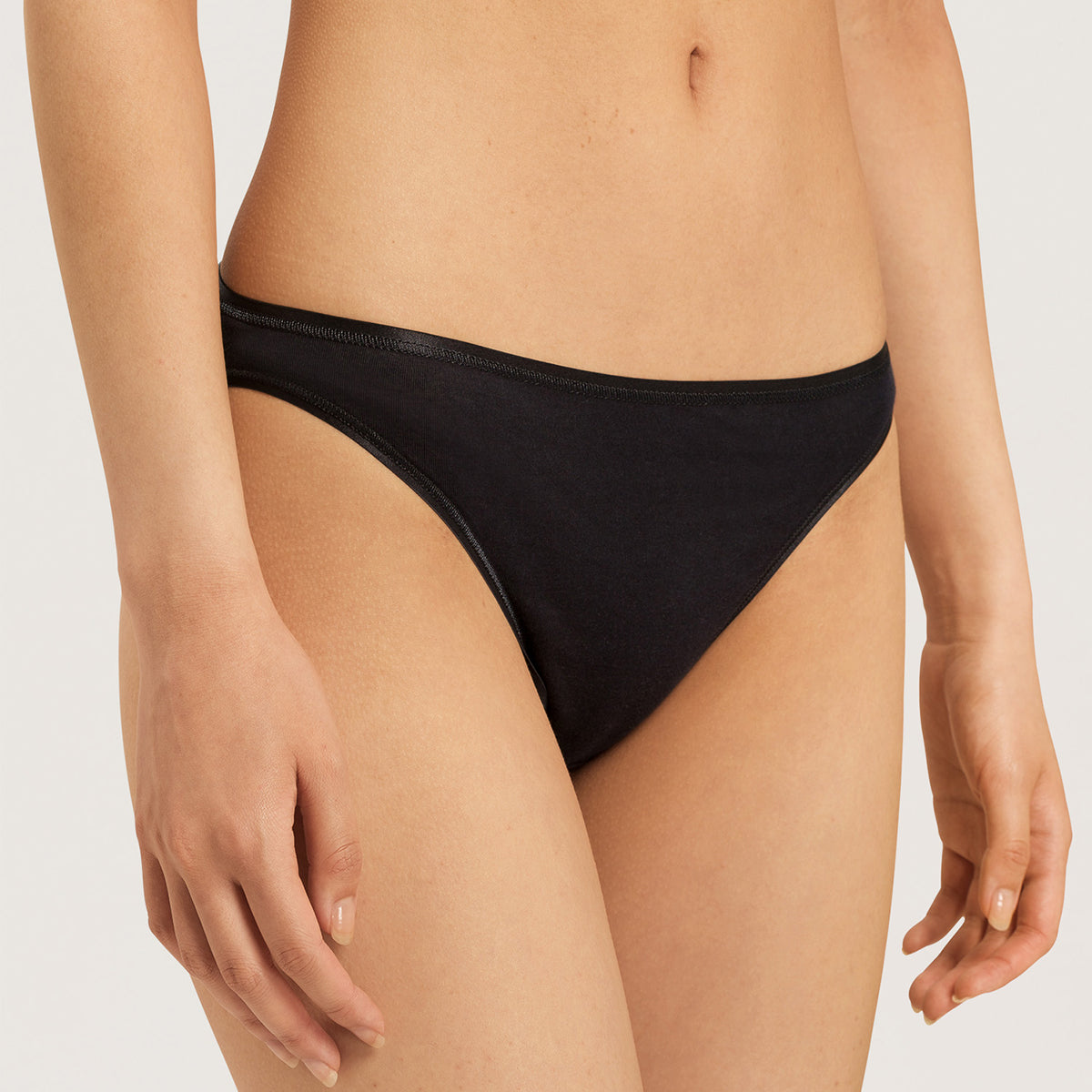 Hanro Cotton Seamless Mini Brief